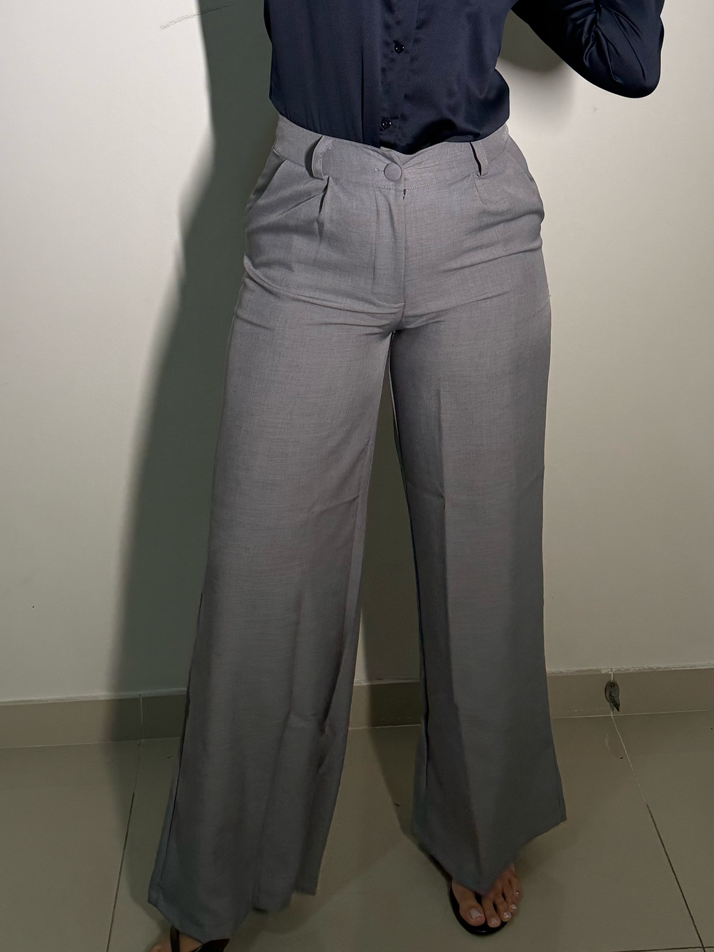 Calça Pantalona em Linho Cinza